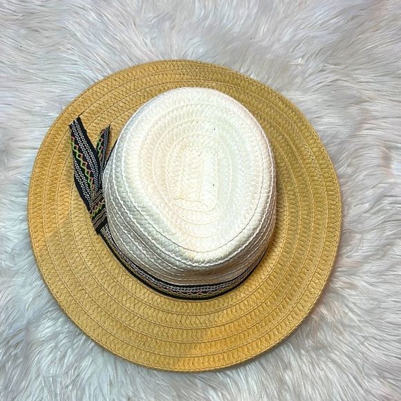 BCBG Fedora Beach Hat - Picture 2 of 6